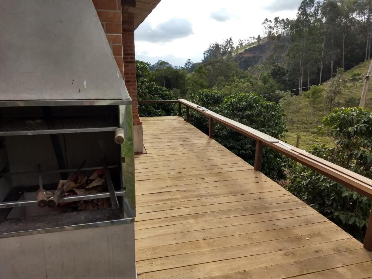A Loving Farm Cabin Just For You And Your Love! Caparaó Velho Esterno foto